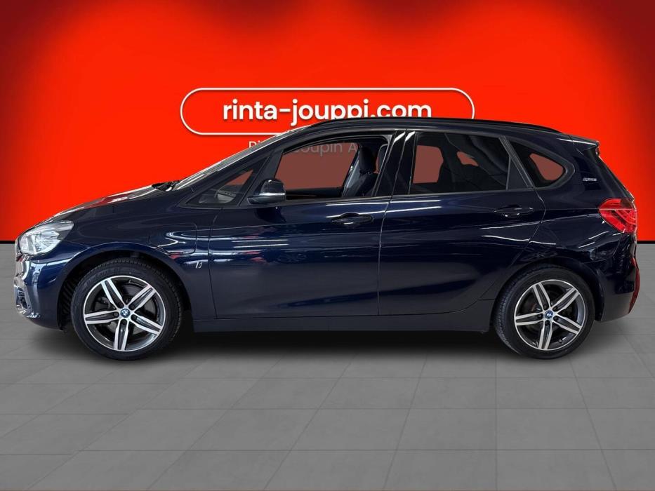 BMW 225 2016