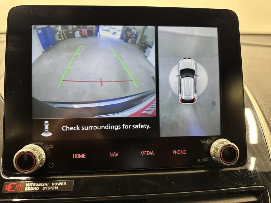 MITSUBISHI ECLIPSE CROSS 2024