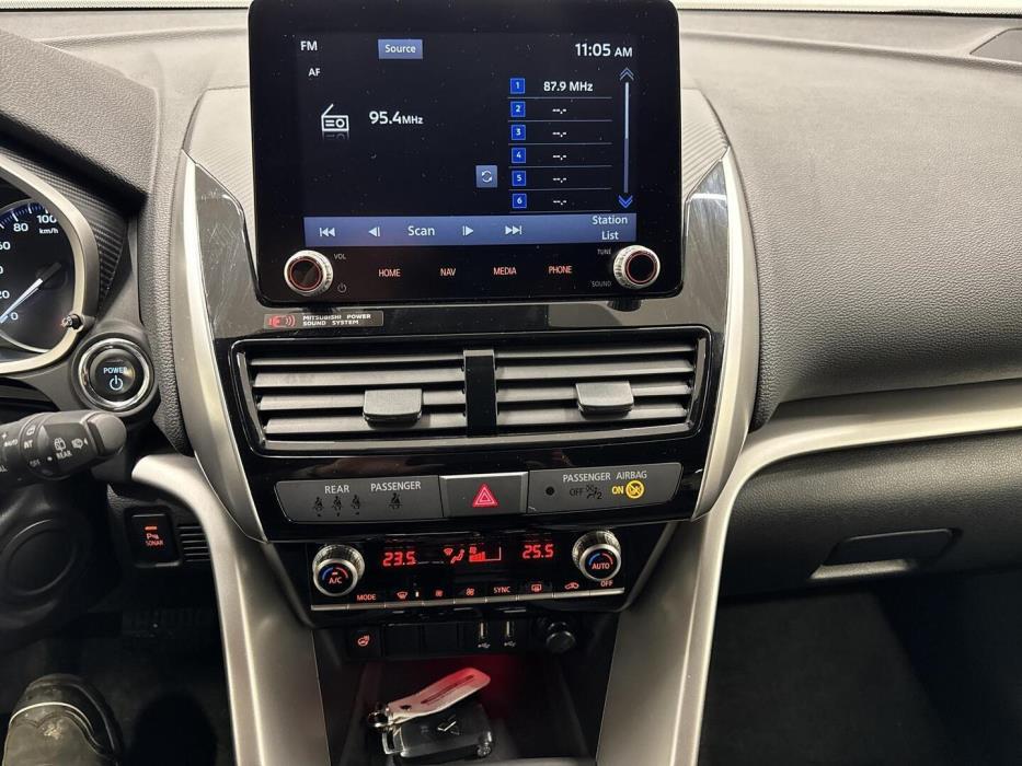 MITSUBISHI ECLIPSE CROSS 2024