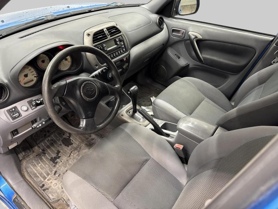 TOYOTA RAV4 2002