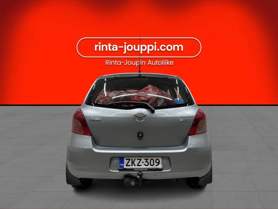 TOYOTA Yaris 2008