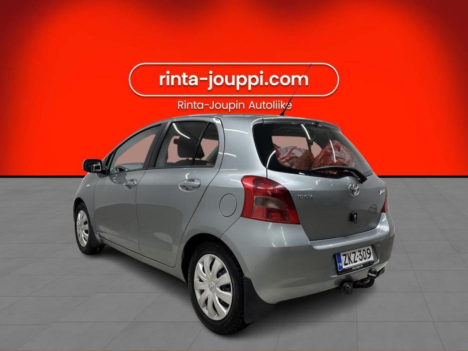TOYOTA Yaris 2008