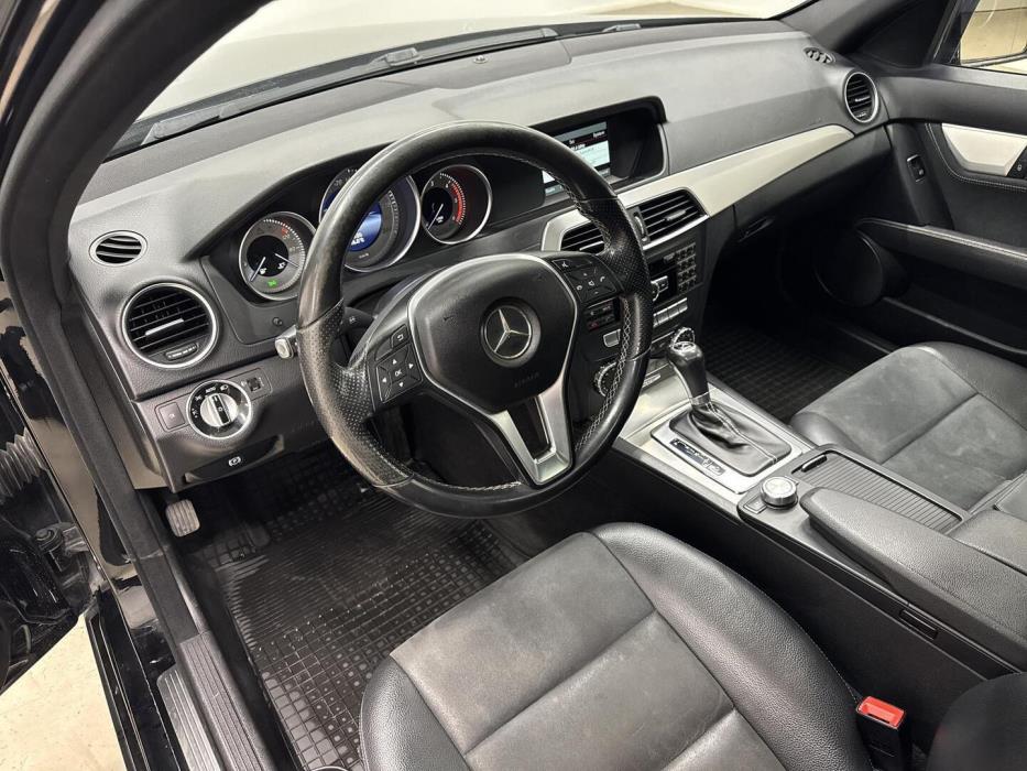 MERCEDES-BENZ C 2013