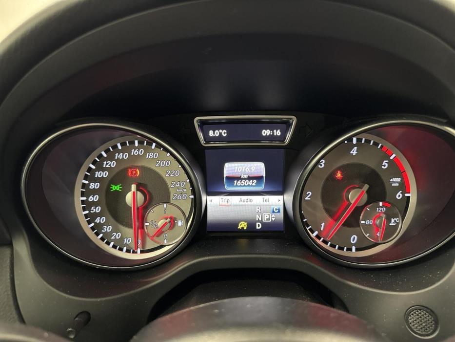 MERCEDES-BENZ GLA 2016