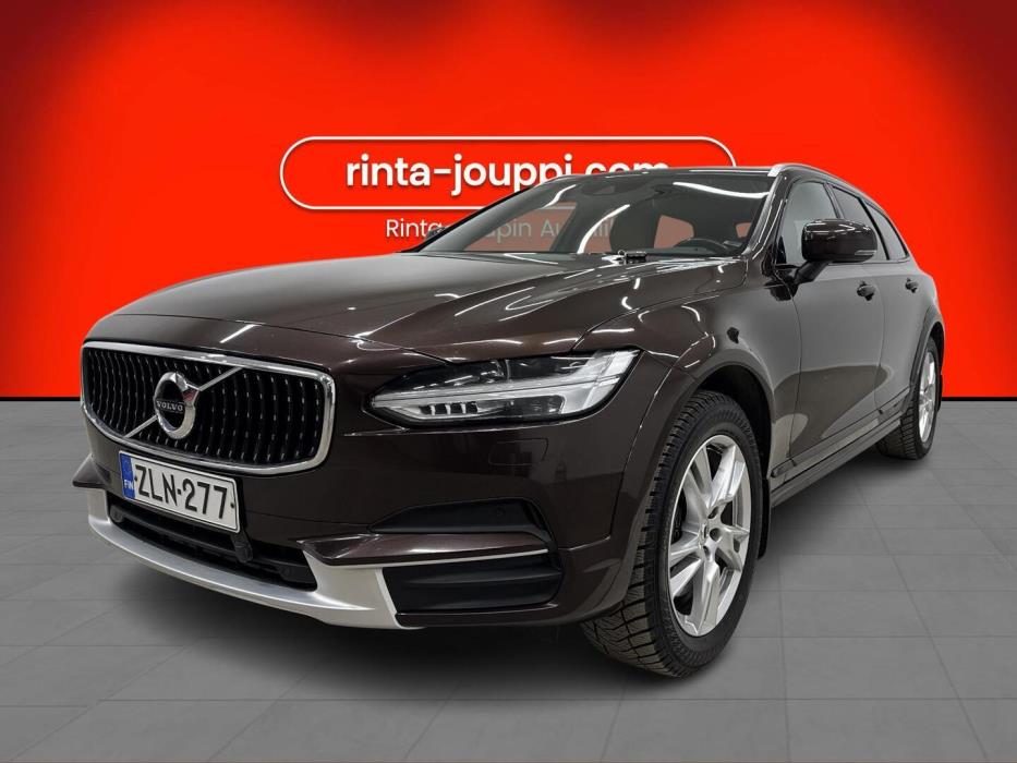 VOLVO V90 Cross Country 2017