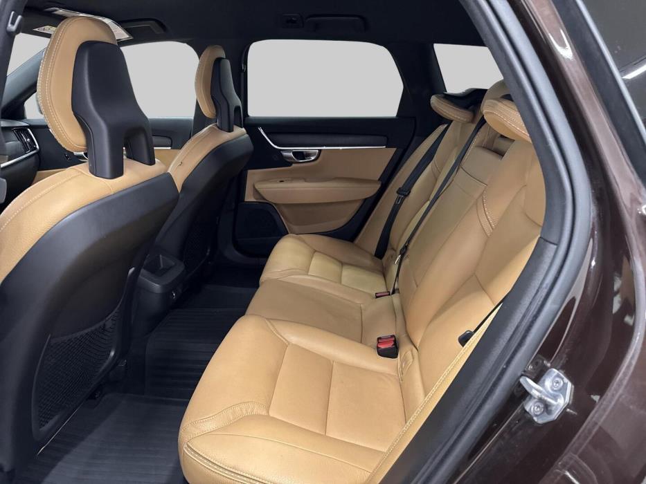 VOLVO V90 Cross Country 2017