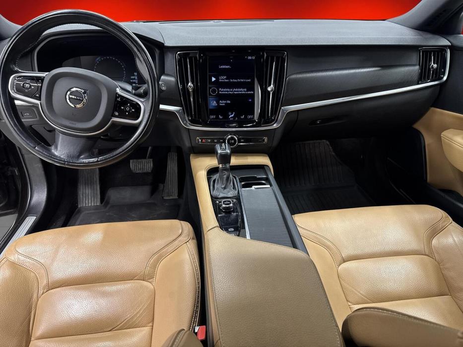 VOLVO V90 Cross Country 2017