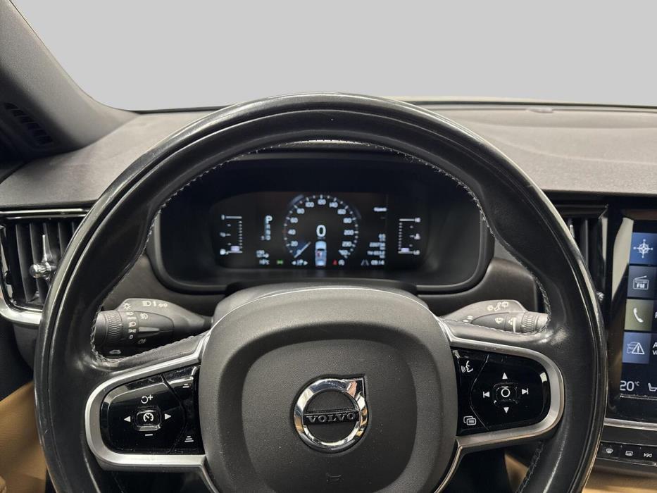 VOLVO V90 Cross Country 2017