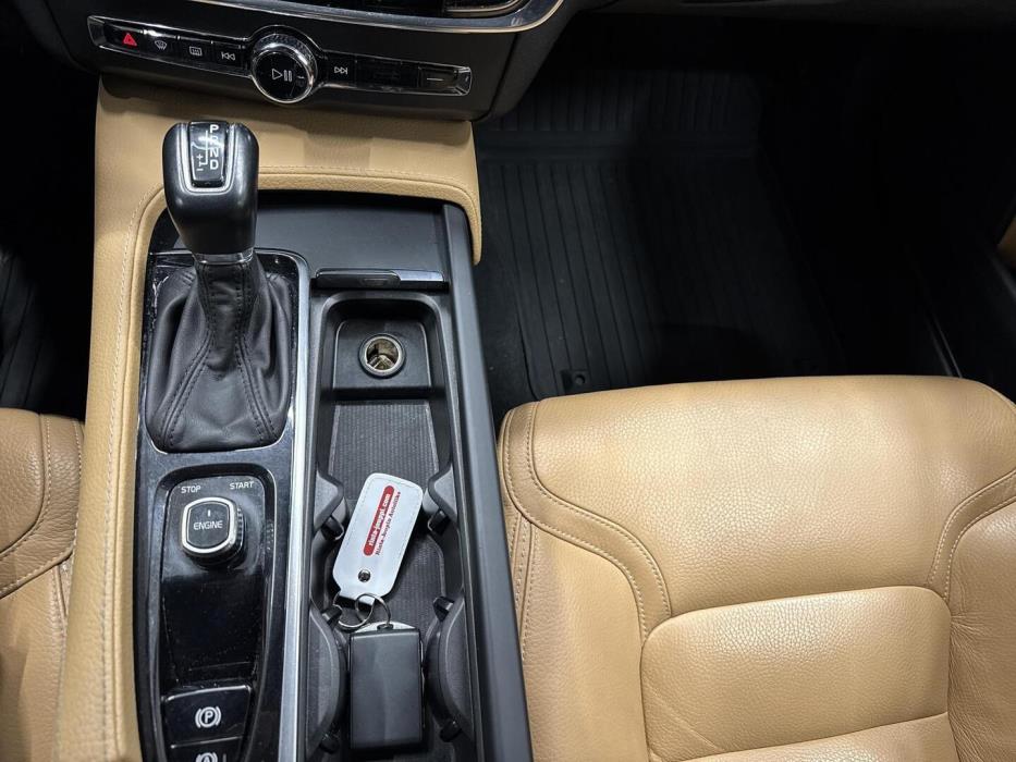 VOLVO V90 Cross Country 2017