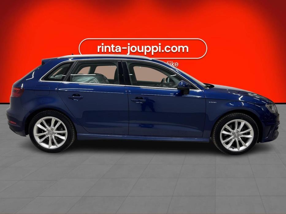 AUDI A3 2015