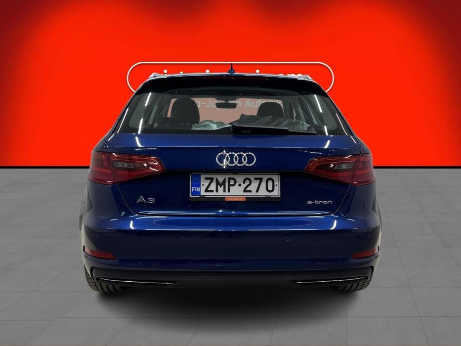AUDI A3 2015