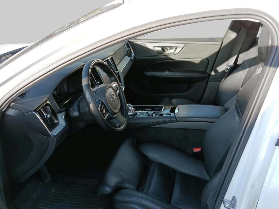 VOLVO V60 2019