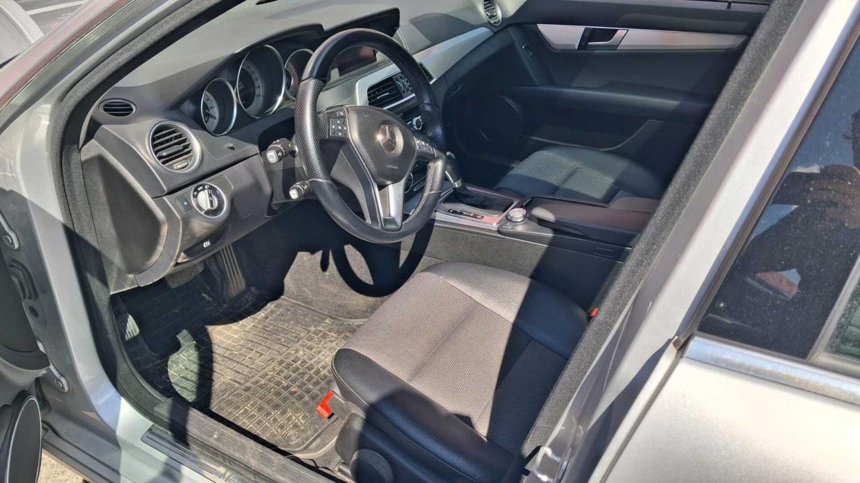 MERCEDES-BENZ C 2012