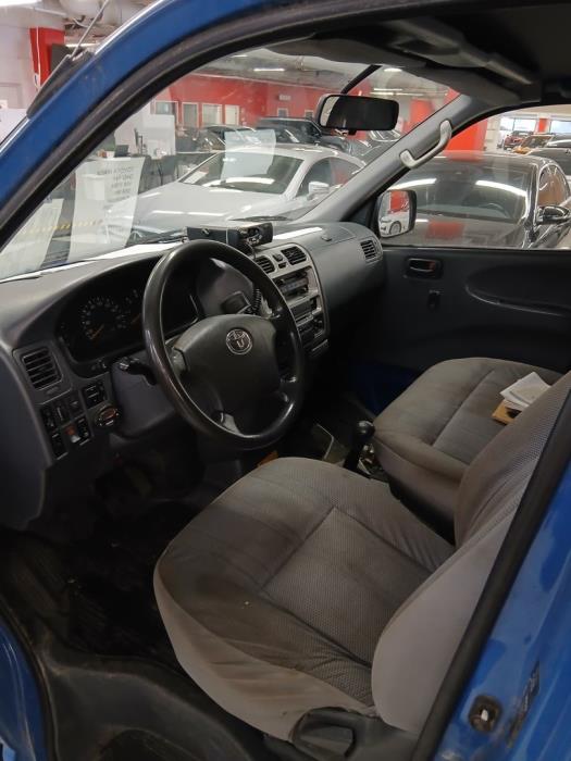 TOYOTA HIACE 2008