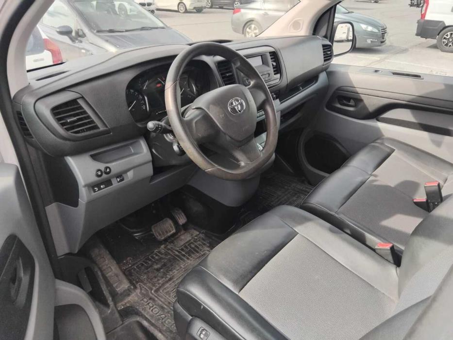 TOYOTA Proace 2020