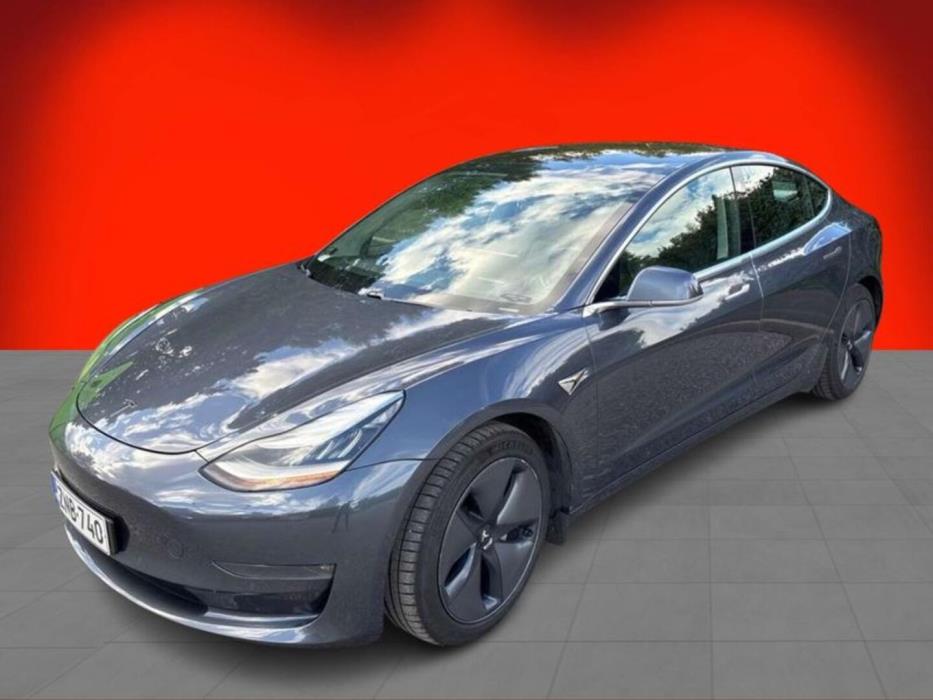 TESLA Model 3 2020