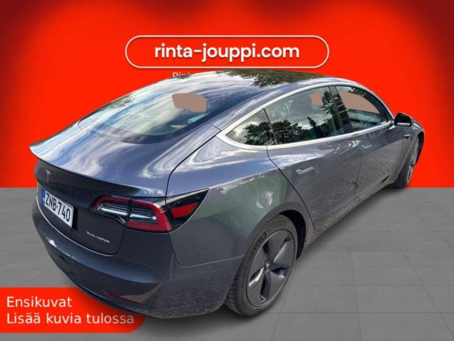 TESLA Model 3 2020