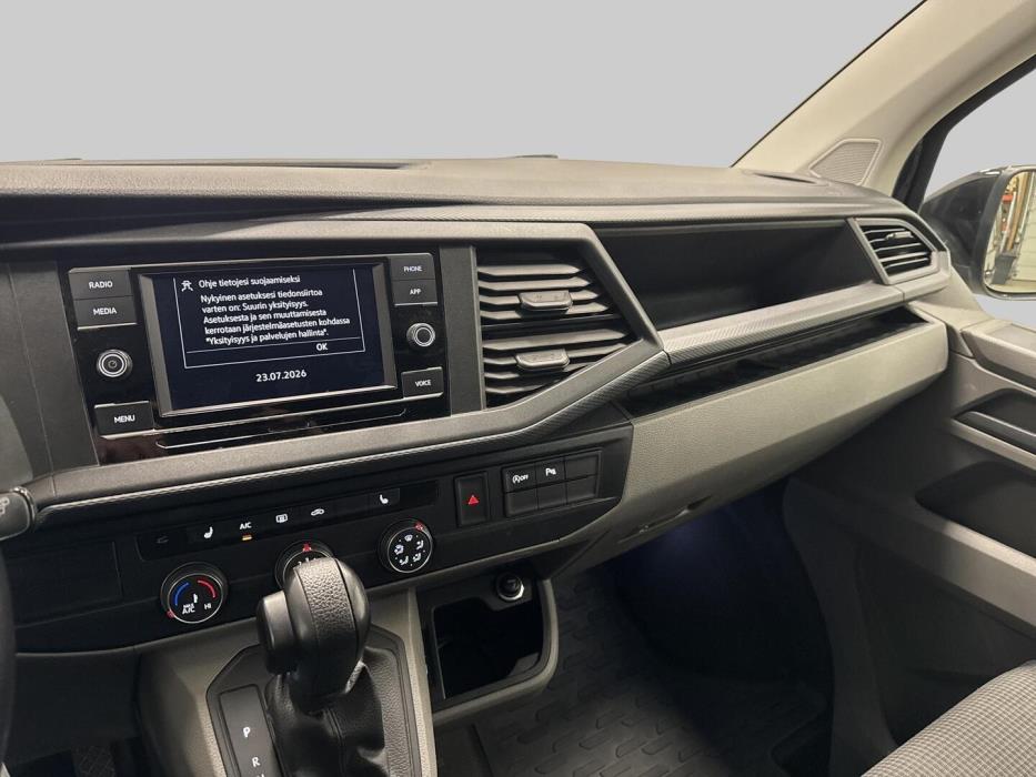 VOLKSWAGEN Transporter 2021