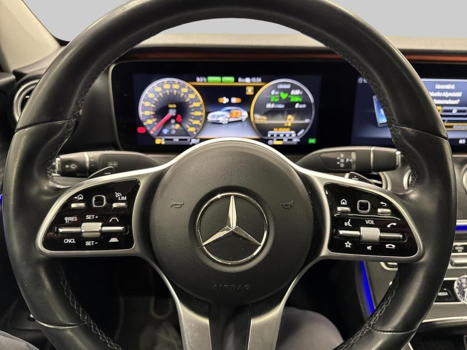 MERCEDES-BENZ E 2019