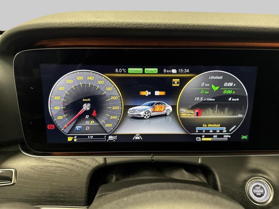 MERCEDES-BENZ E 2019