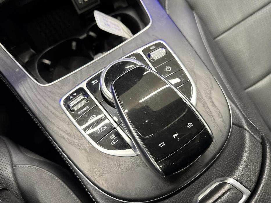 MERCEDES-BENZ E 2019