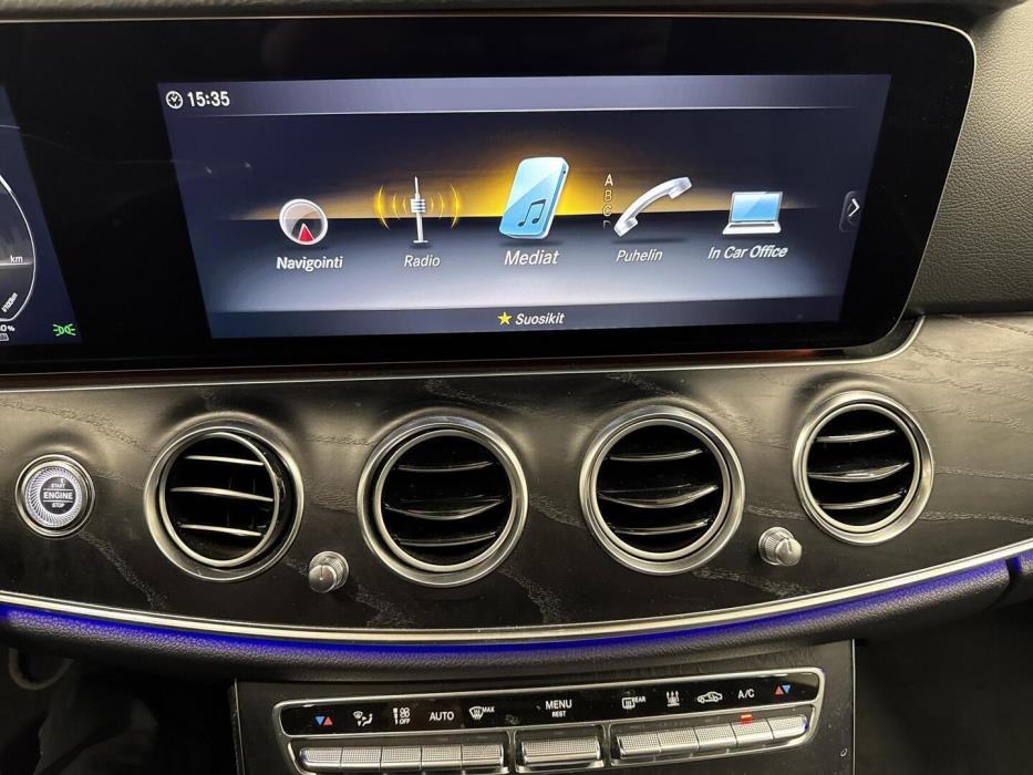 MERCEDES-BENZ E 2019