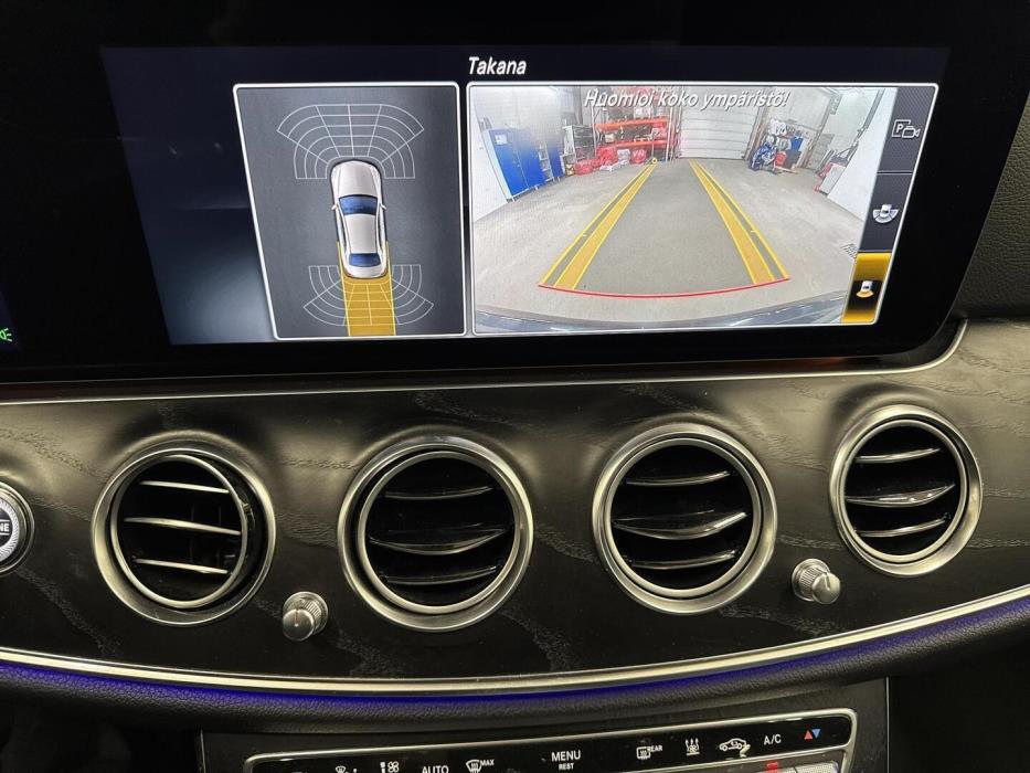 MERCEDES-BENZ E 2019