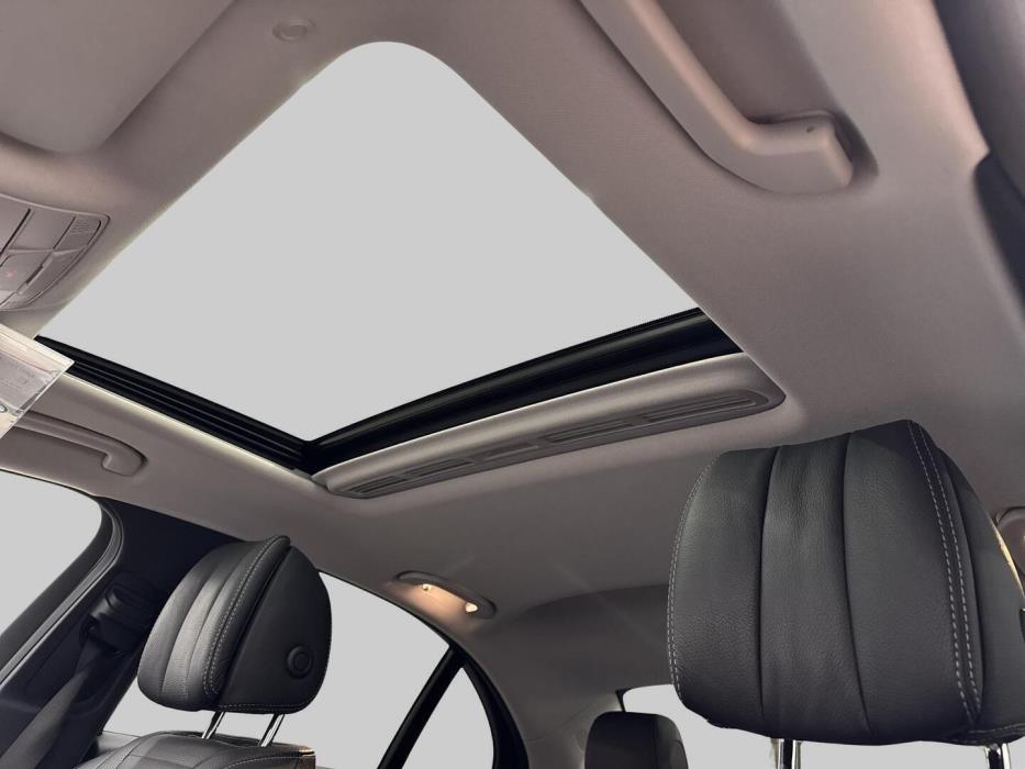 MERCEDES-BENZ E 2019