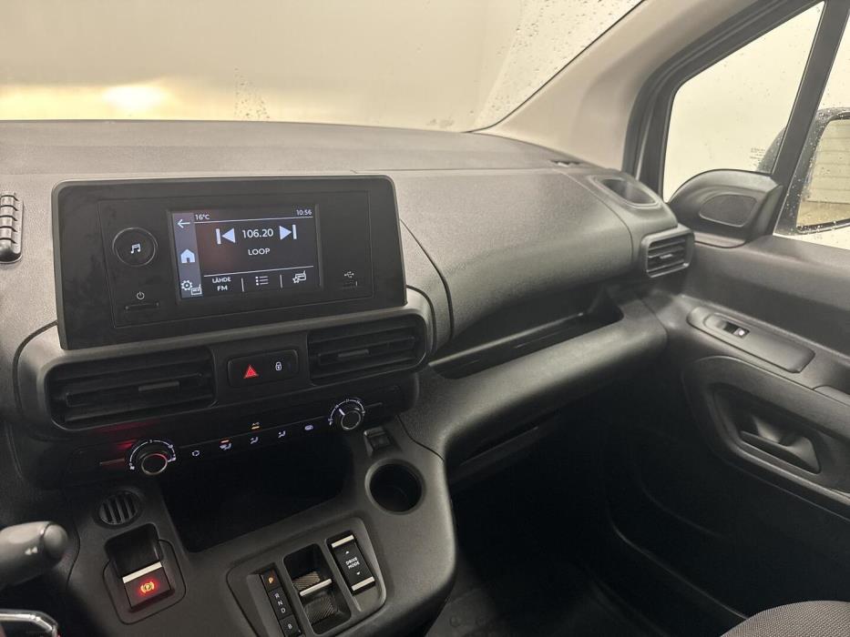 PEUGEOT E-PARTNER 2022