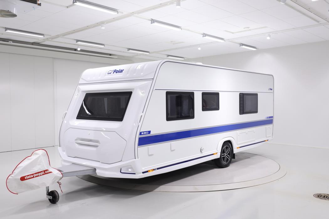 POLAR 590 2025