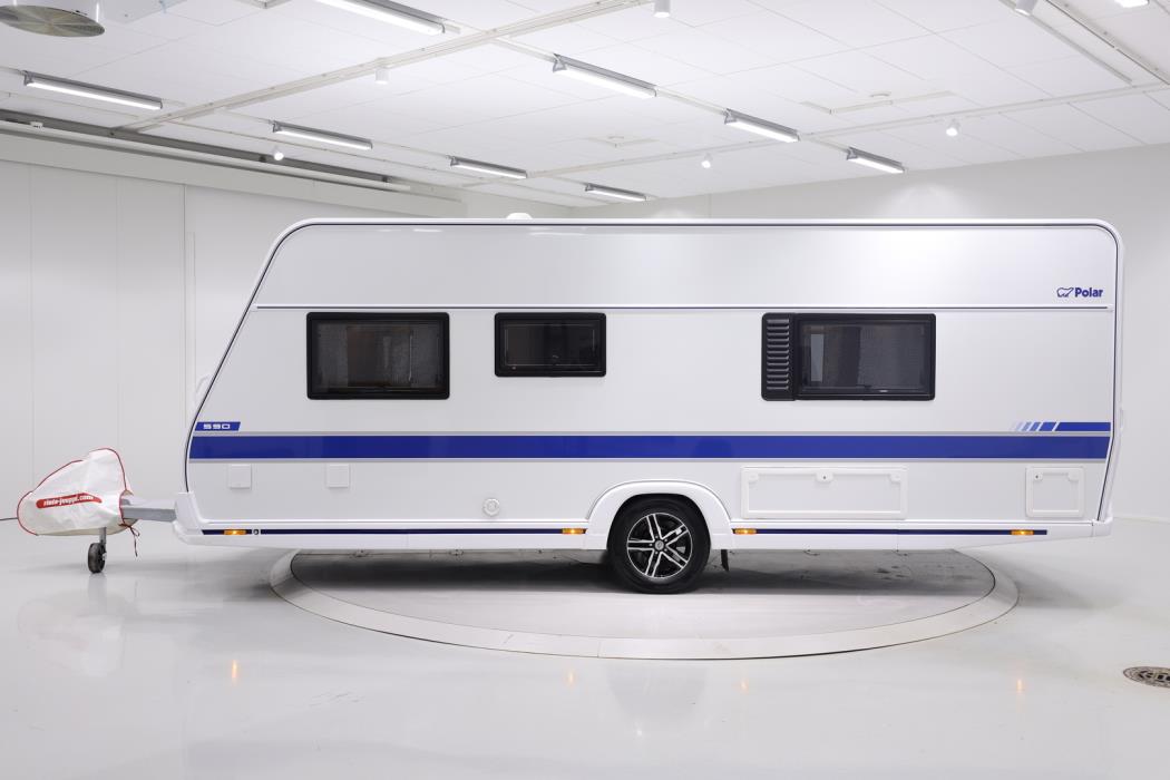 POLAR 590 2025