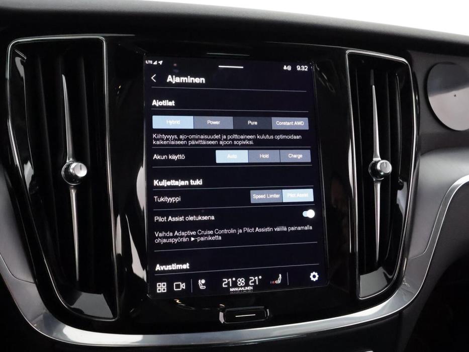 VOLVO V60 2023