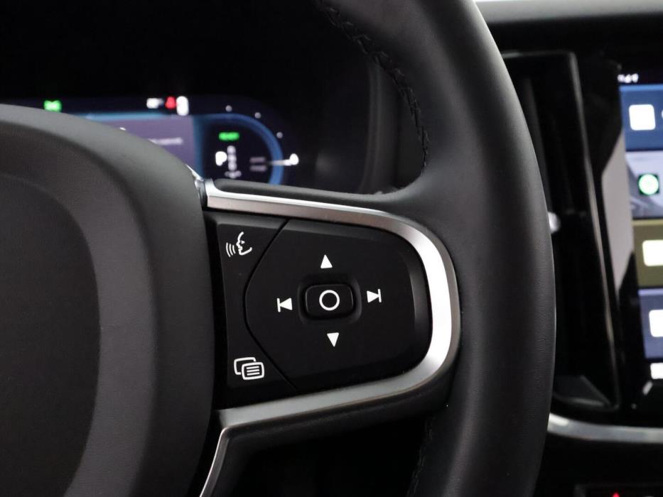 VOLVO V60 2023