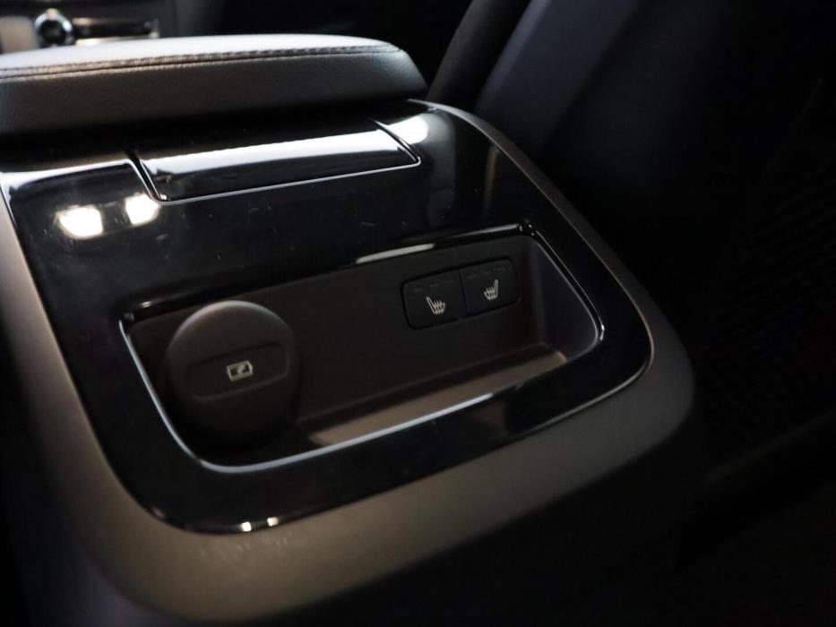 VOLVO V60 2023