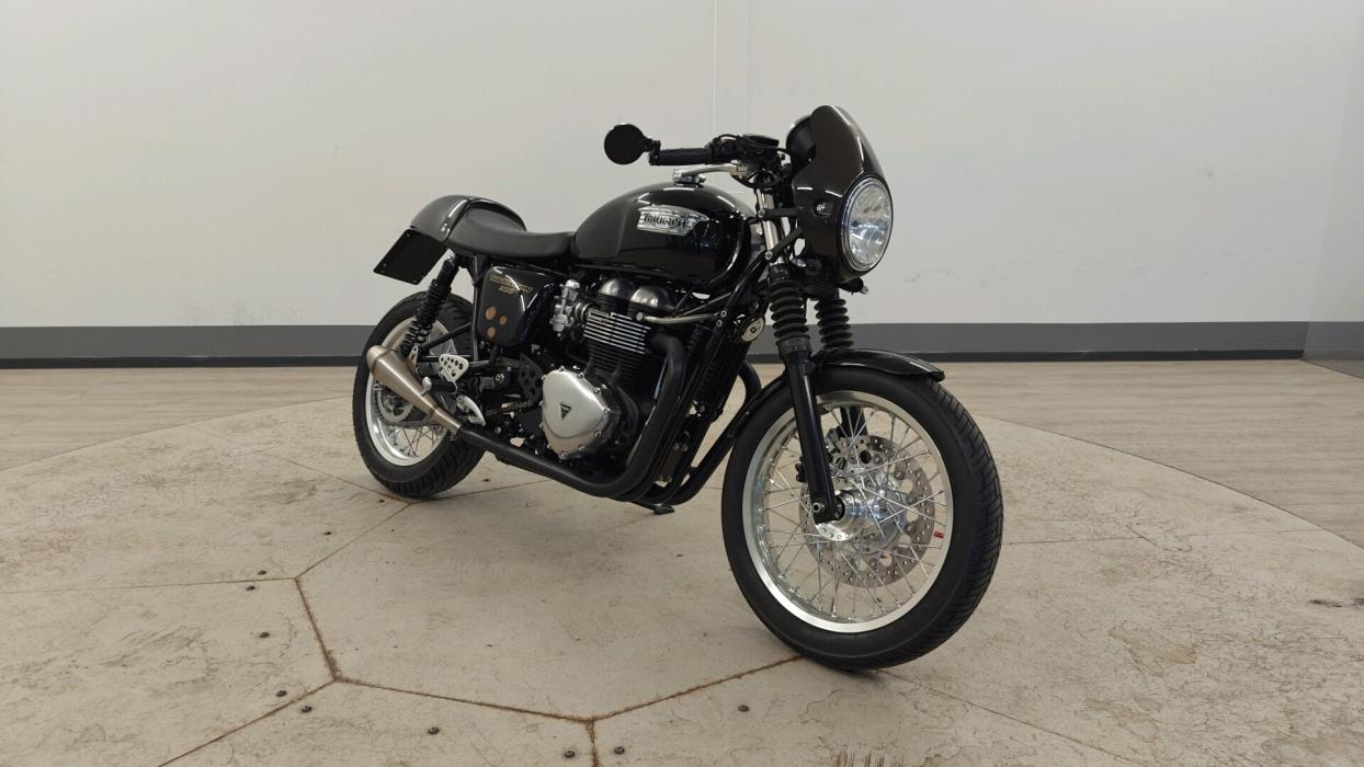 TRIUMPH Thruxton 2012