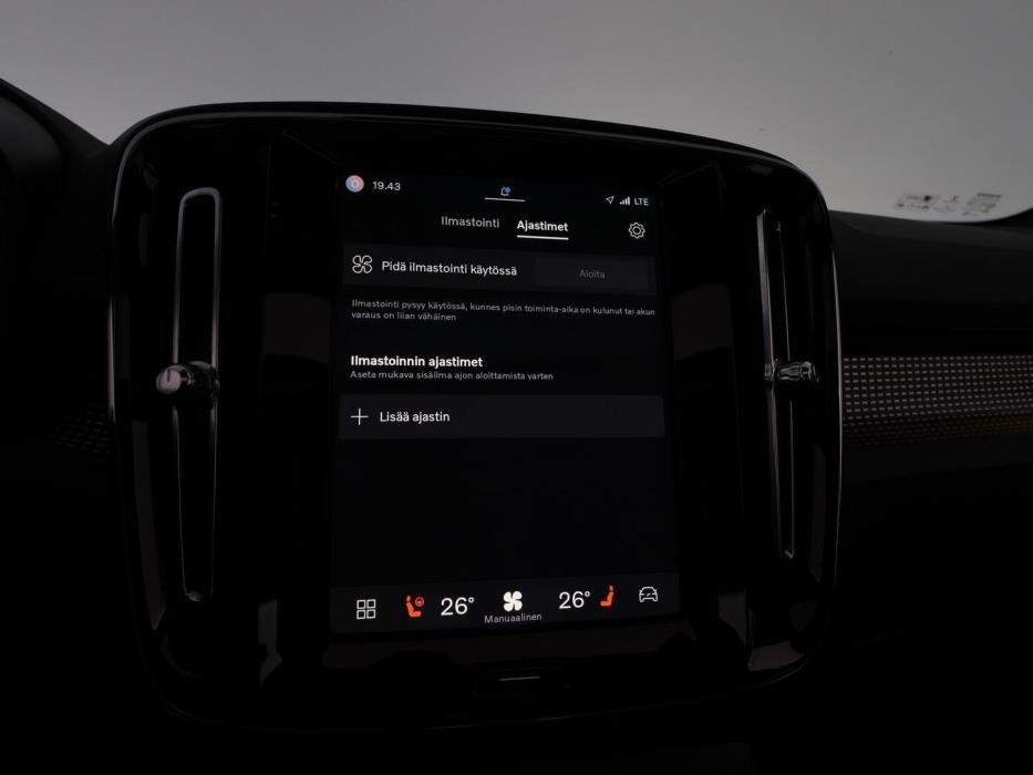 VOLVO XC40 2022