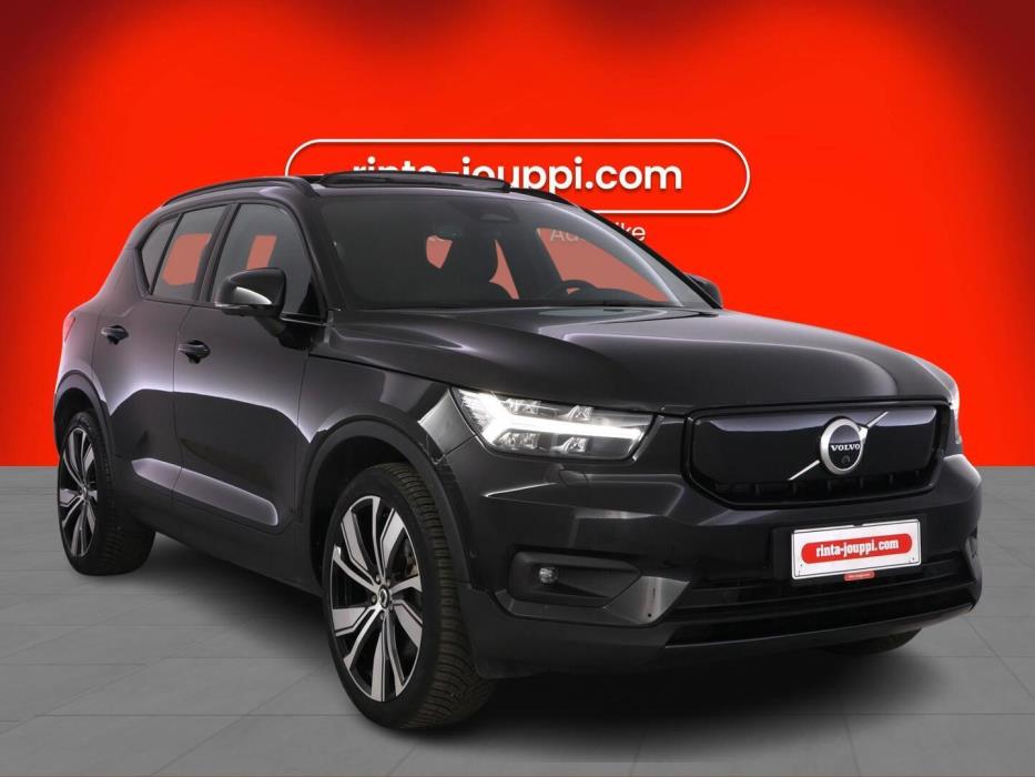 VOLVO XC40 2022