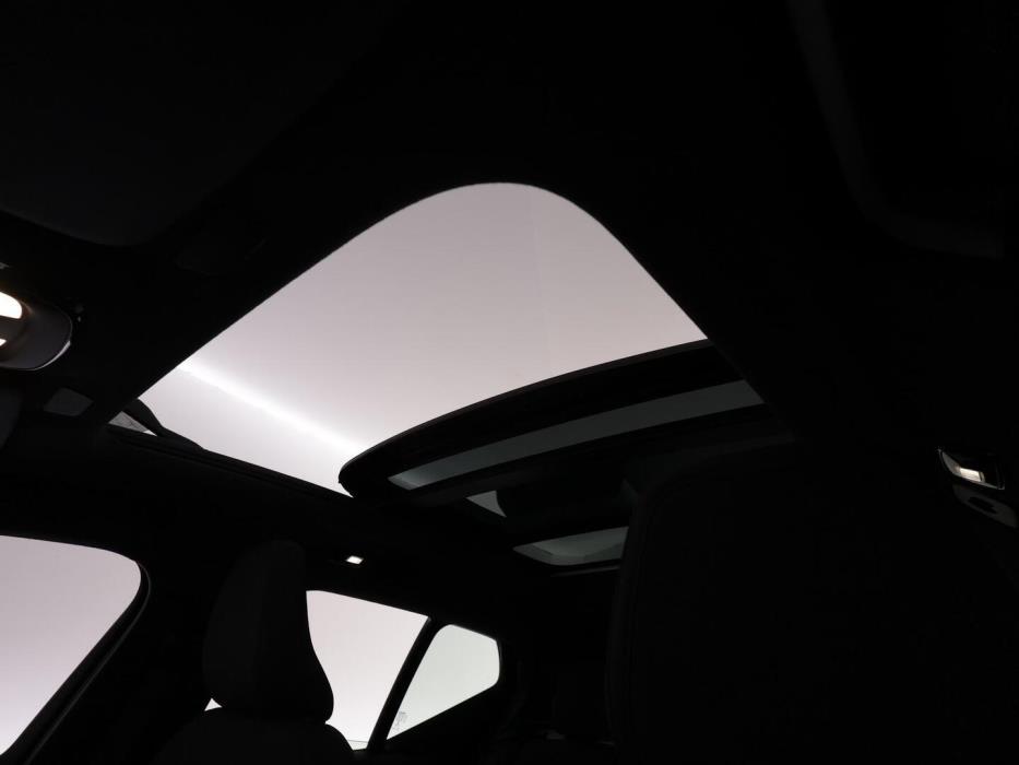 VOLVO XC40 2022