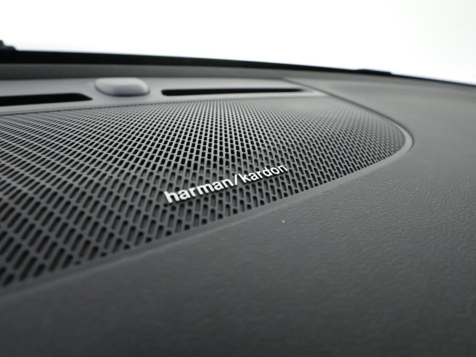 VOLVO XC40 2022