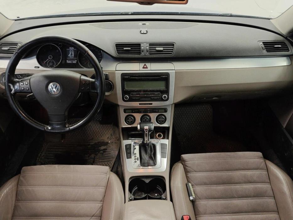 VOLKSWAGEN Passat 2009