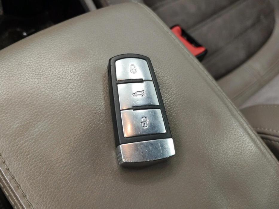 VOLKSWAGEN Passat 2009