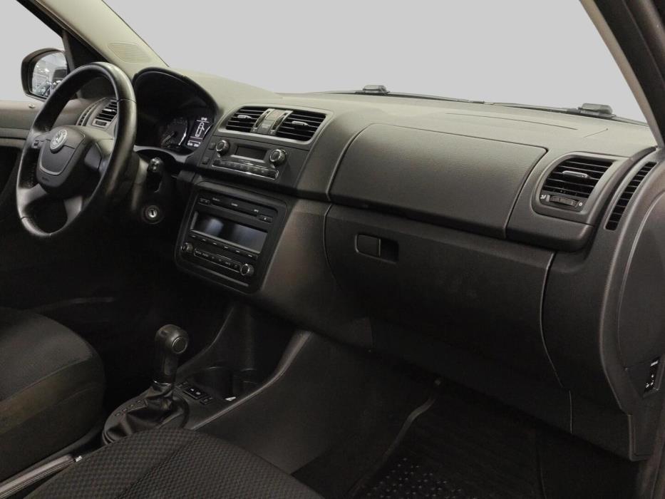SKODA Roomster 2012