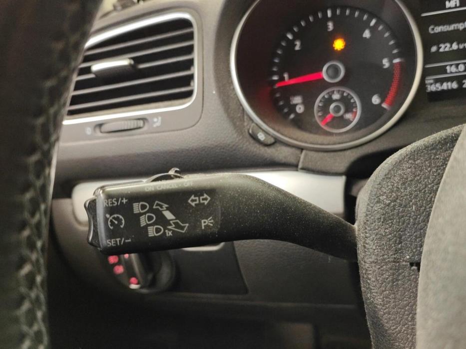VOLKSWAGEN Golf 2011
