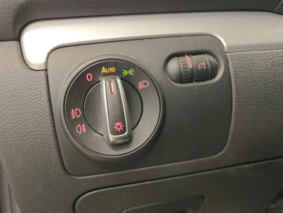 VOLKSWAGEN Golf 2011