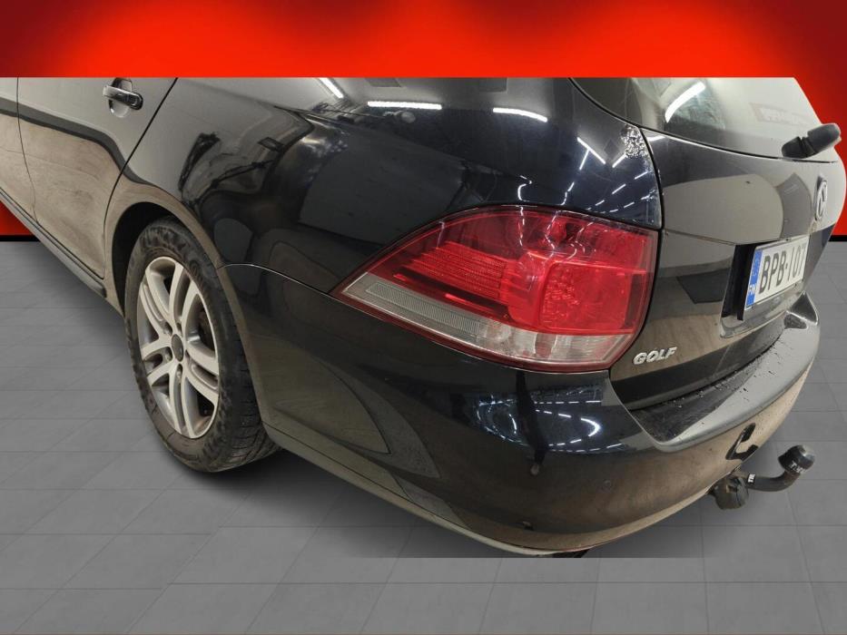VOLKSWAGEN Golf 2011