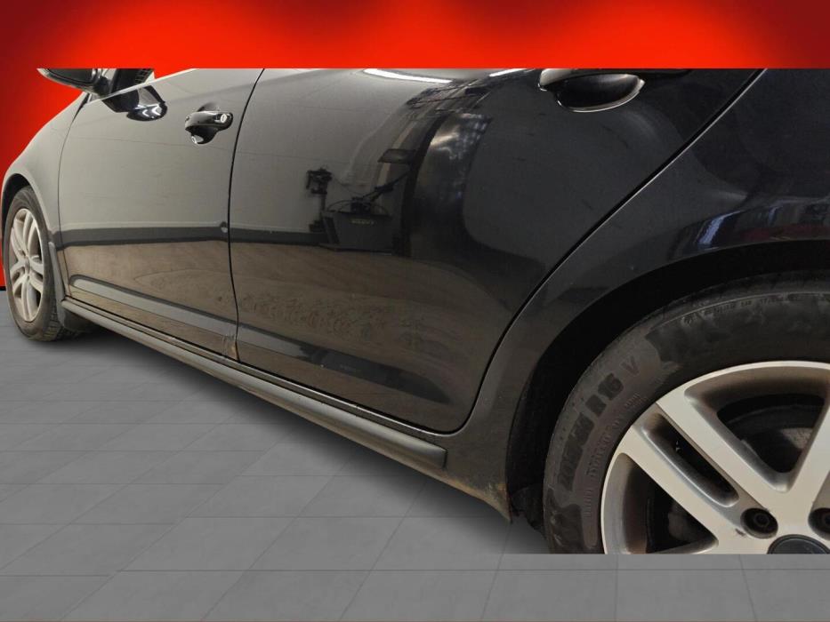 VOLKSWAGEN Golf 2011