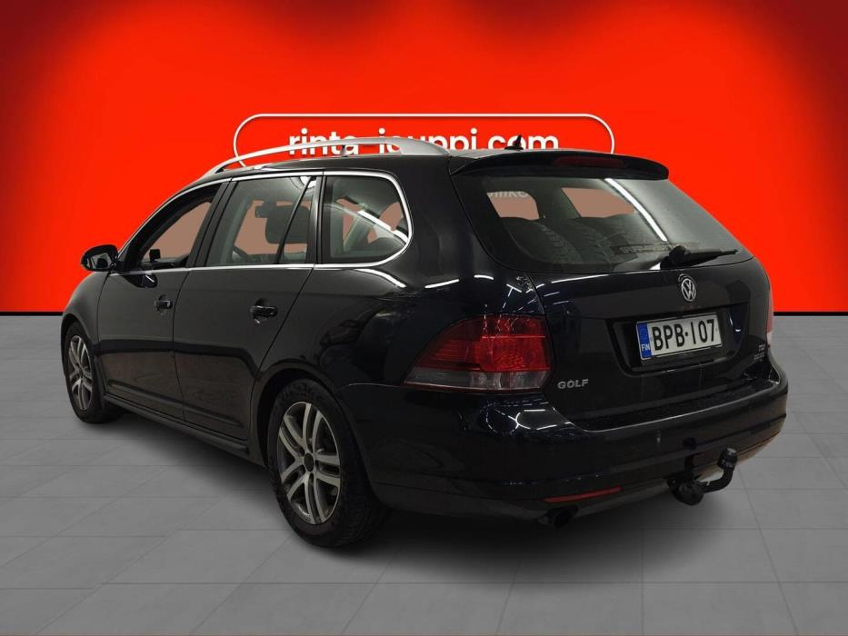 VOLKSWAGEN Golf 2011