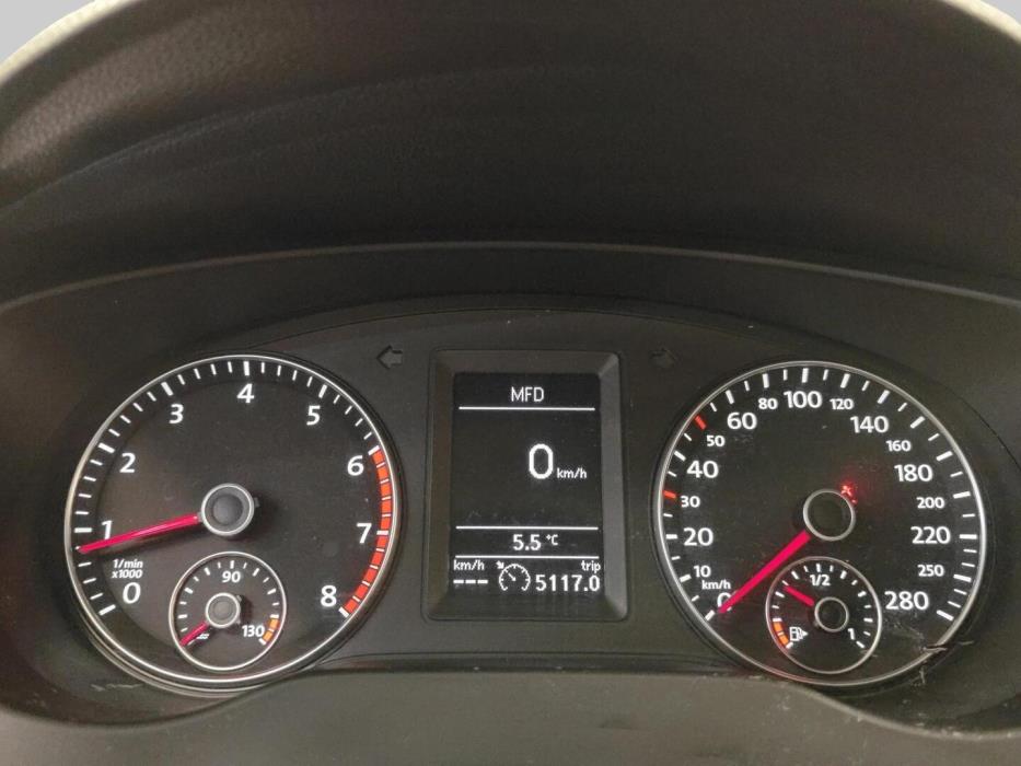 VOLKSWAGEN Jetta 2012