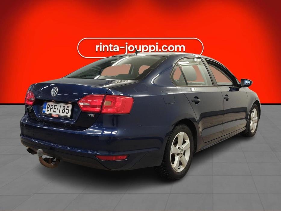 VOLKSWAGEN Jetta 2012