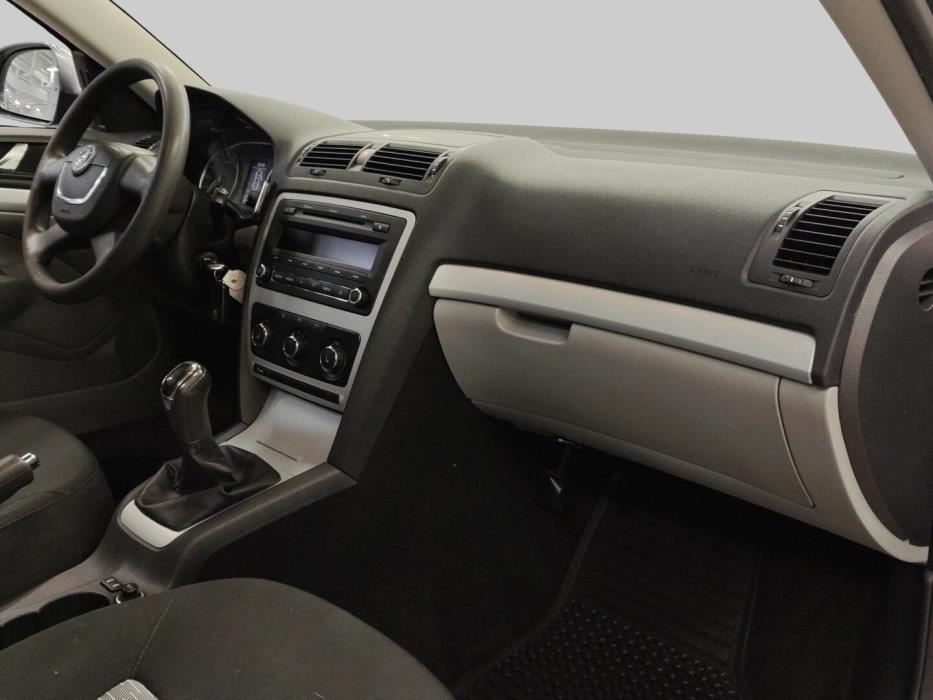 SKODA Octavia 2011